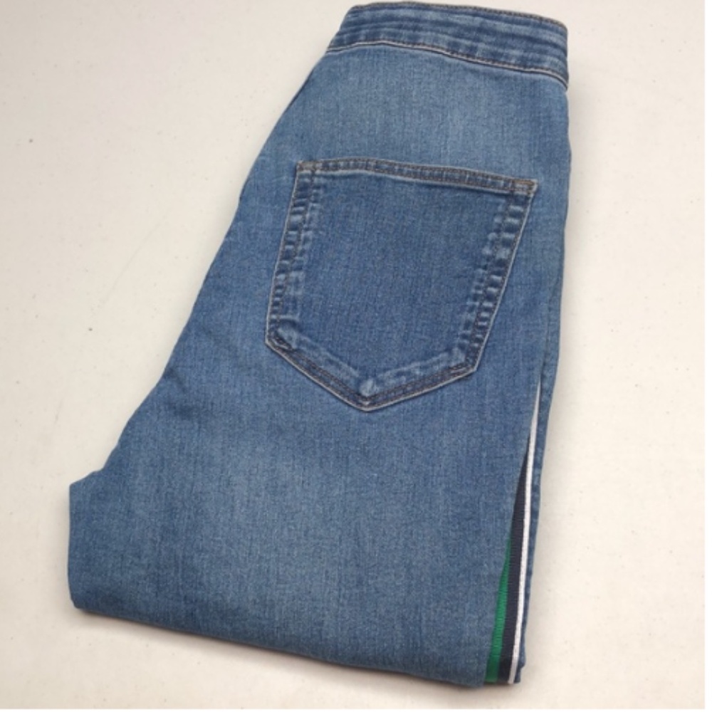 SIGNATURE DIVIDED HI-RISE SKINNY JEANS 4/27x28 😎